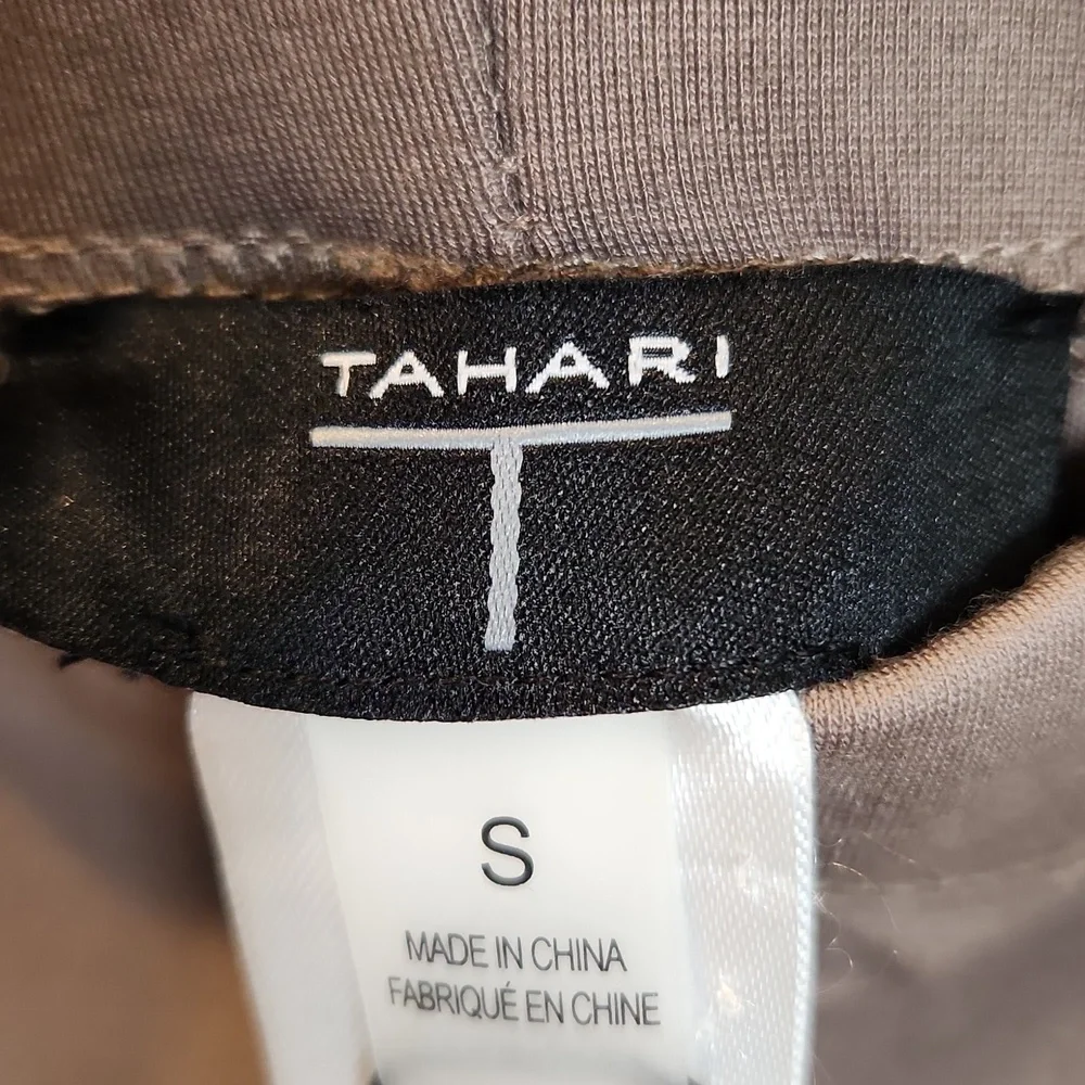 NWT Tahari Pencil Skirt‎ In Smokey Taupe Size Small